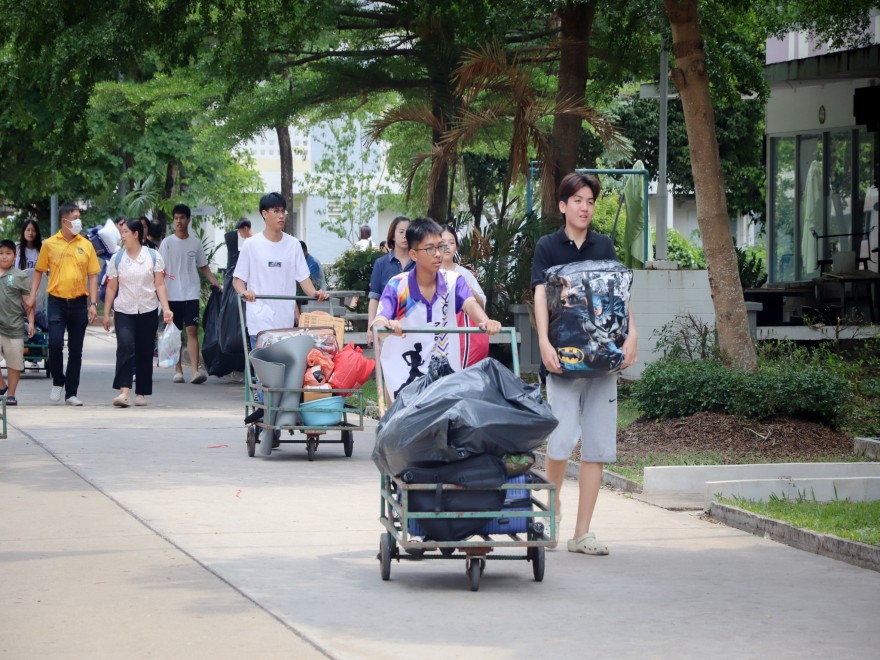 Welcome back to  student dormitory