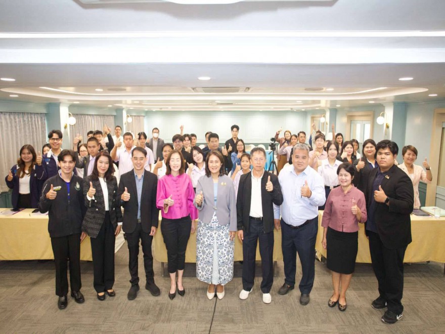 ตัวแทนนักเรียนเข้าร่วมการประชุมเชิงปฏิบัติการจัดทำข้อเสนอเชิงนโยบายเพื่อกำหนดทิศทางวัฒนธรรมไทยยุค AI