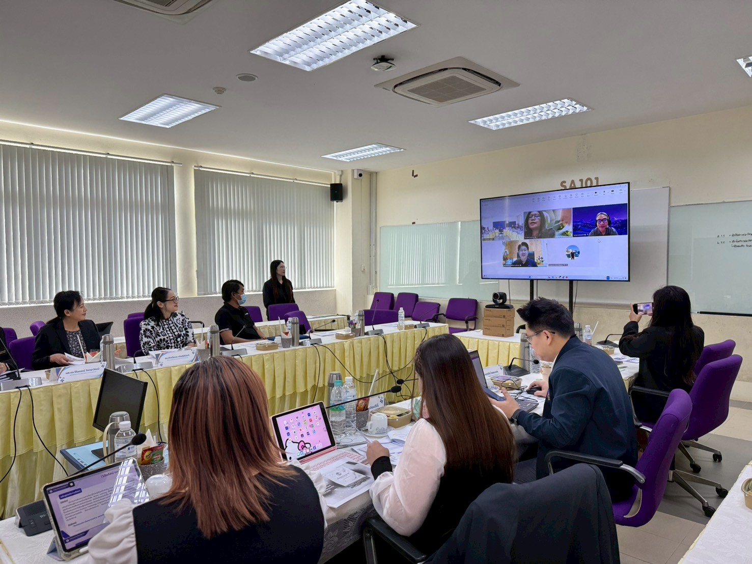 โรงเรียนสาธิต มพ. จัดกิจกรรมแลกเปลี่ยนเรียนรู้และวิพากษ์หลักสูตร “ศิลปวิทยาศาสตร์” มุ่งพัฒนาสมรรถนะผู้เรียนสู่ศตวรรษที่ 21