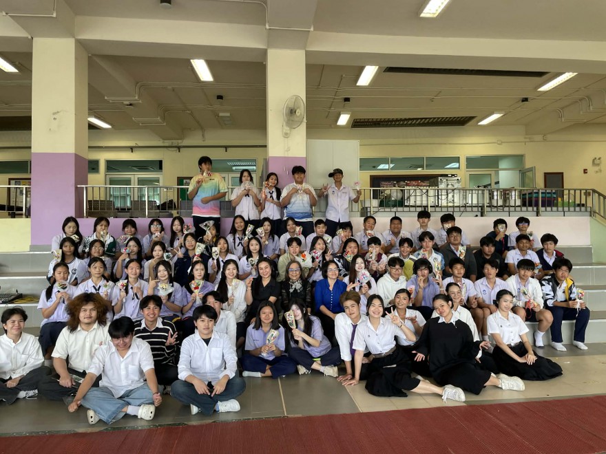 โครงการ “หัตถศิลป์กำมะหยี่ร้อยดวงใจ”